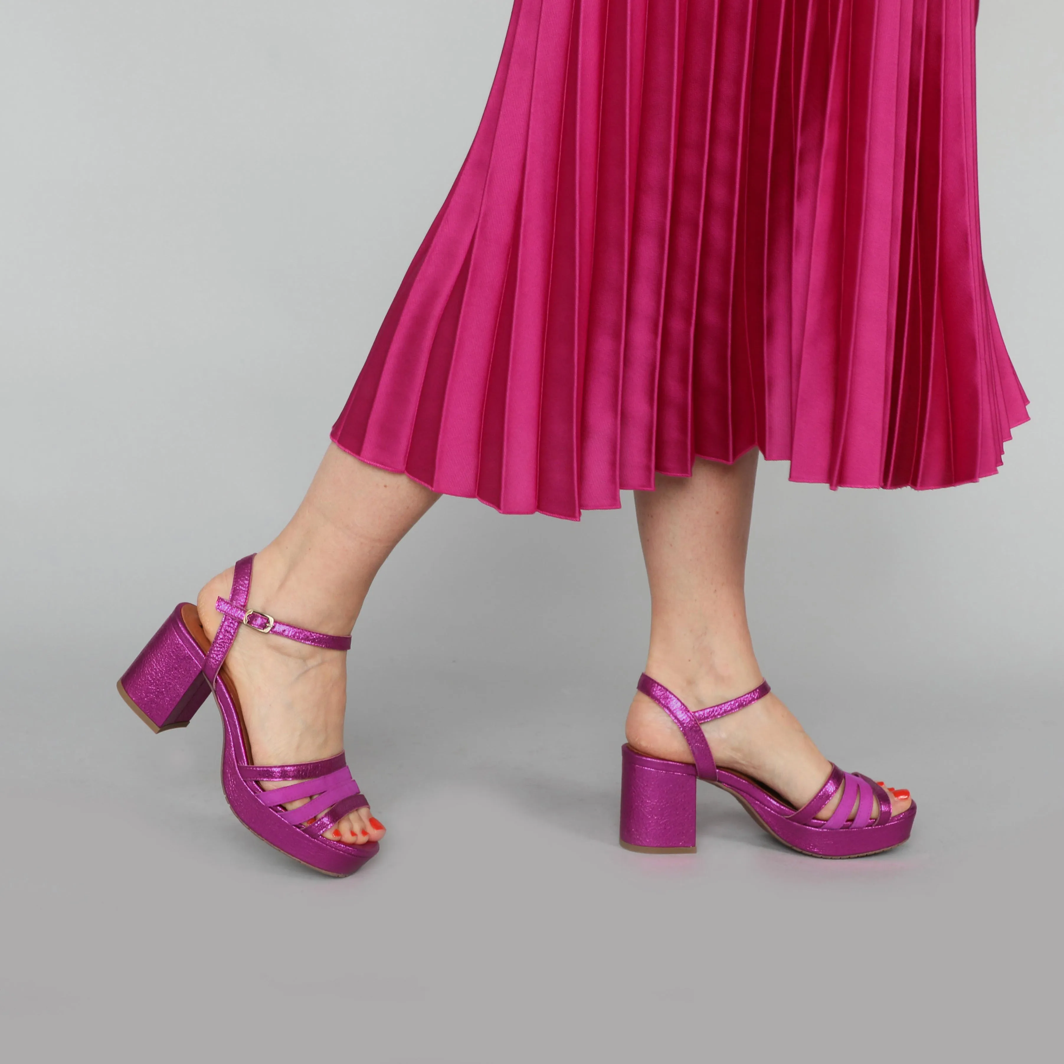 Camilla Fuchsia Metallic