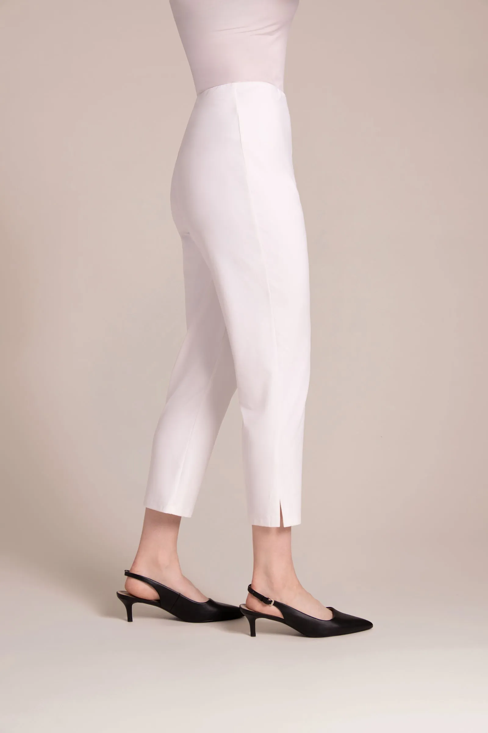 Narrow Pant Short | White