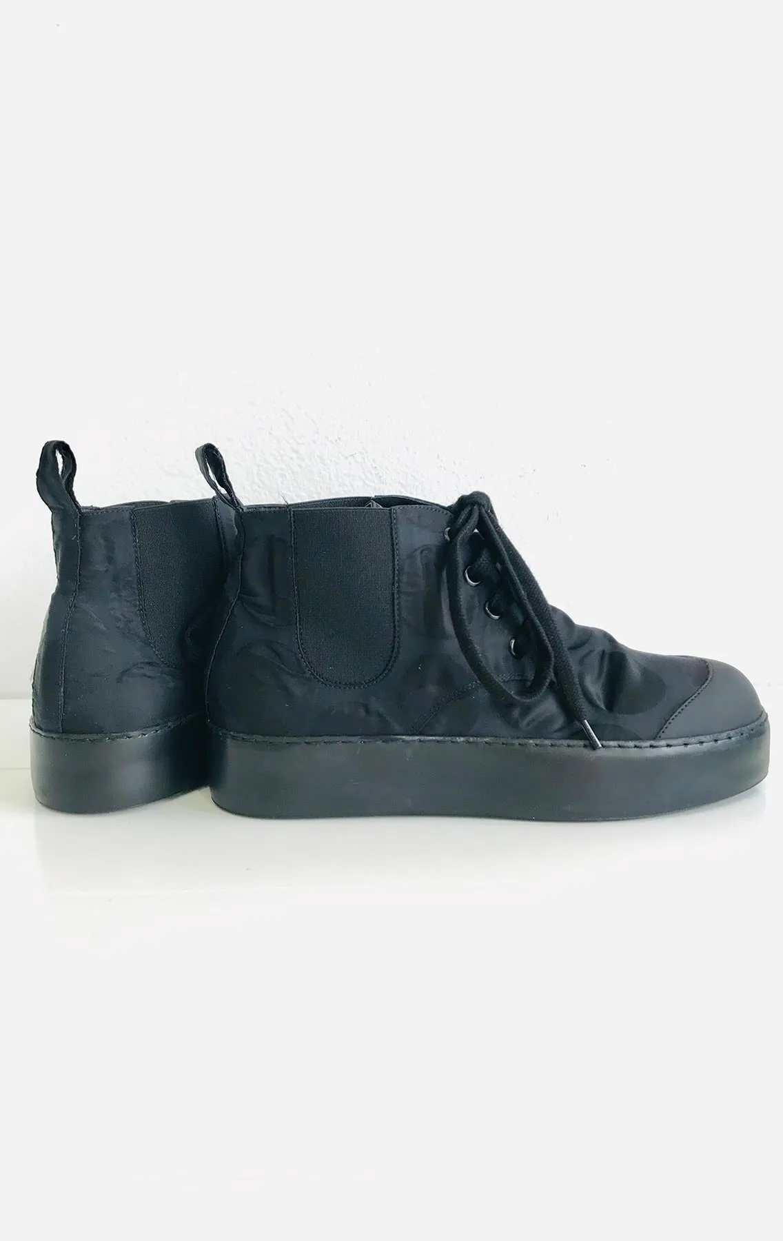 RUNDHOLZ BLACK LABEL BLACK SPOT DESIGNER SHOE